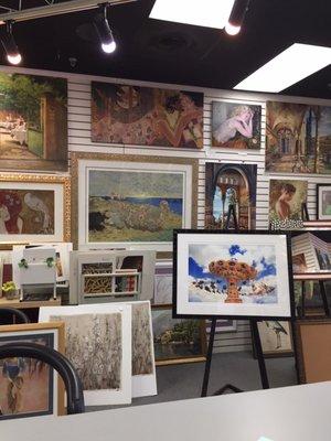 Thousands of frames and art work to choose from