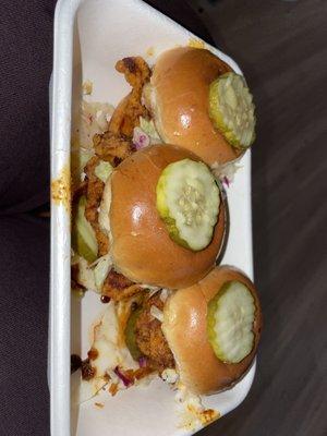 Hot chicken sliders