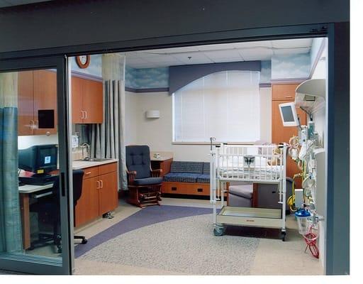 St. Luke's NICU has 22 private suites that are specially designed to help premature babies grow and develop.