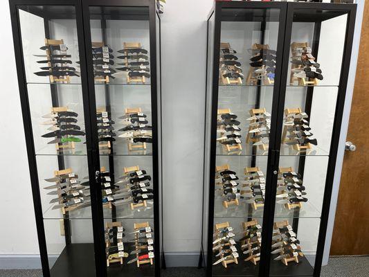 Folding Knives Display