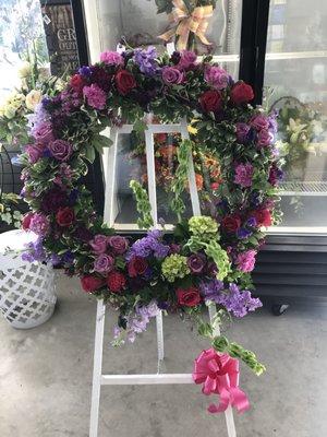 Memorial wreath arrangement