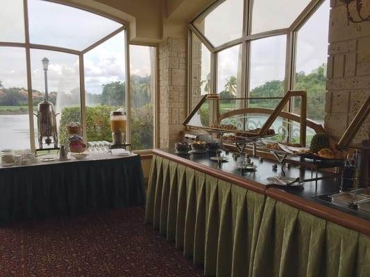 Bread and coffee area of the brunch buffet