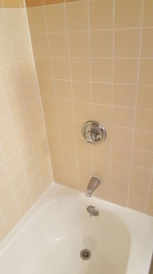 Regrouted shower tile