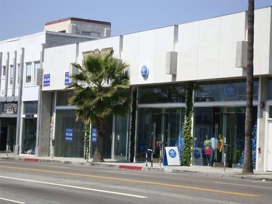 Store Facade