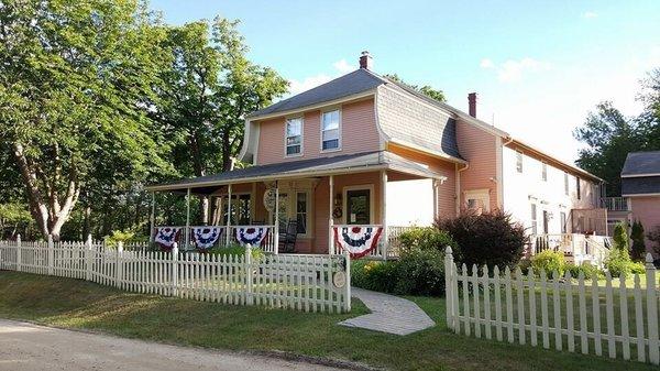 Chestnut Hill Bed & Breakfast