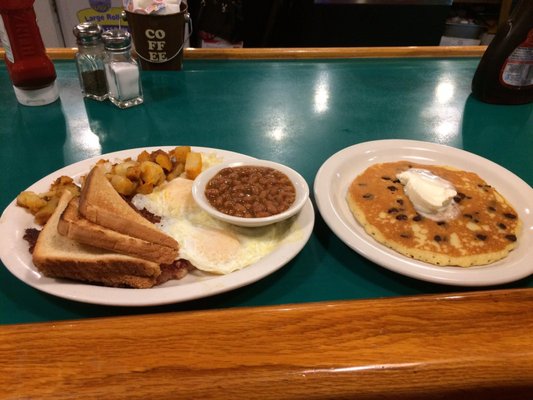 The best breakfast around! Always exceptional and prices excellent!