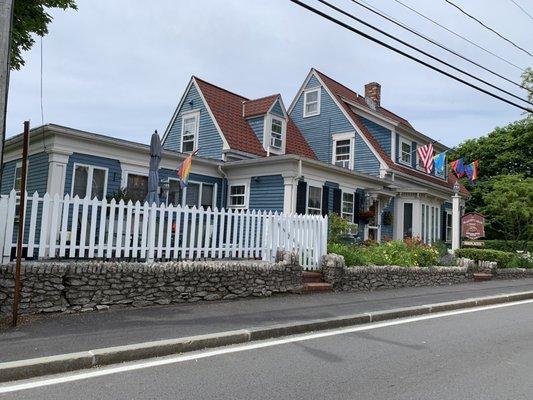 The Bradford Carver House