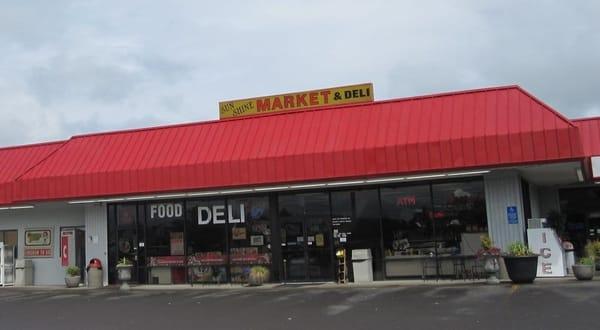 Sunshine Market (gas station next door_