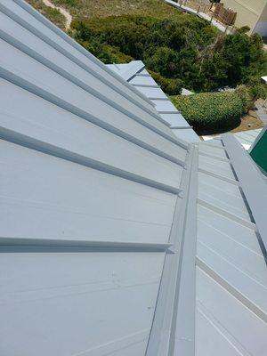 .032 aluminum silver metallic stading seam metal roof!