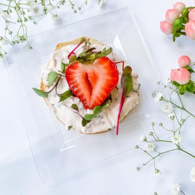 strawberry bagel petite plates