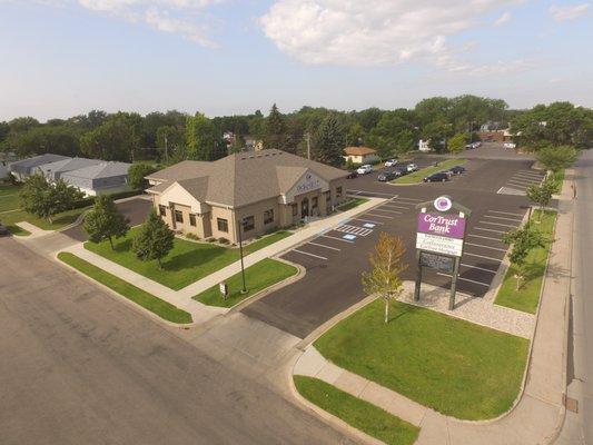 Aerial outside photo of CorTrust Bank in Aberdeen