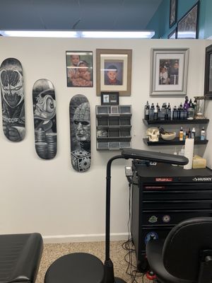 Tattoo station