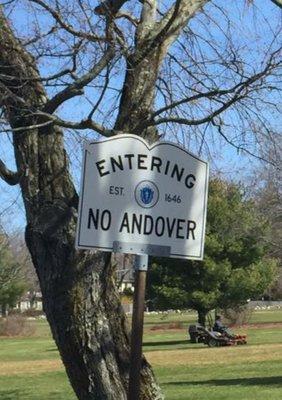 Entering North Andover. It looks like it says No Andover.