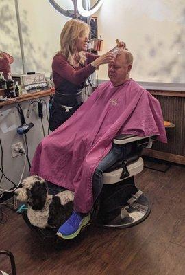 Mike's first appointment with barber Lisa