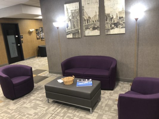 Waiting area for Thrively Co. NJ Counseling & Coaching clients