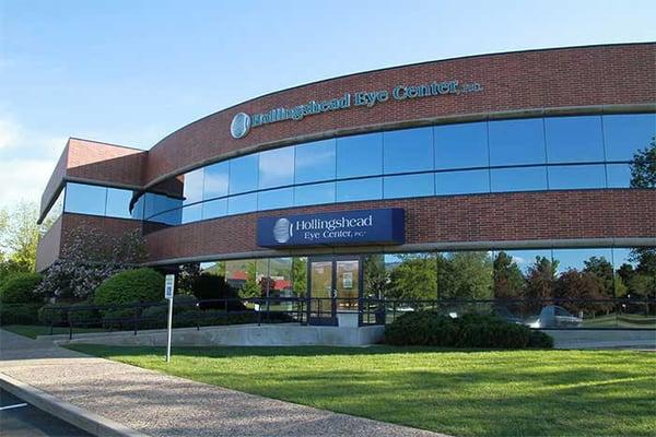 Hollingshead Eye Center as viewed from Parkcenter BLVD.