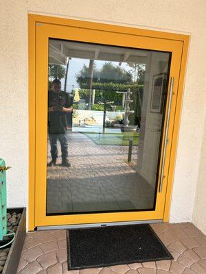 New pivot door