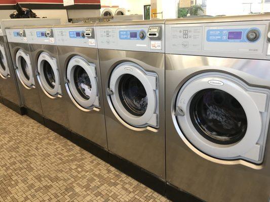 I counted 10 large load (5 single loads at once) washing machines