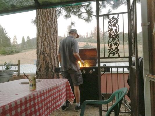 BBQ- Outdoor dining area