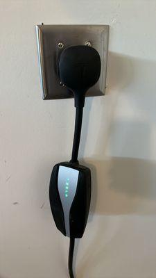 Electric vehicle charger