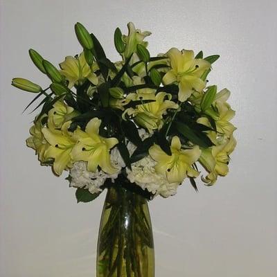 Lilies Concador and Hydrangeas