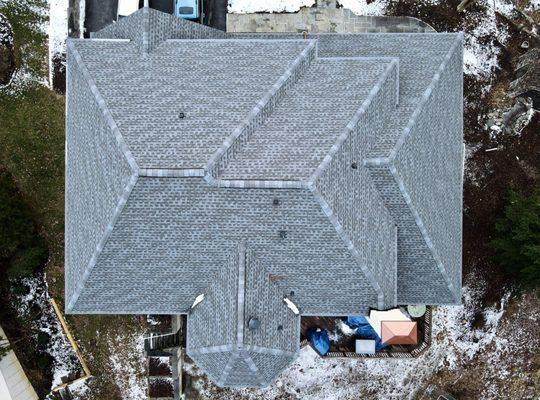 A beautiful GAF Timberline HDZ Golden Pledge roof system!