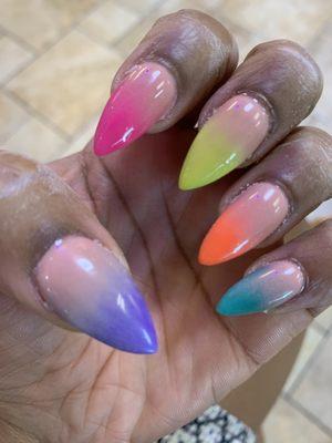 "Ombré" nails by Nancy at Le Nails