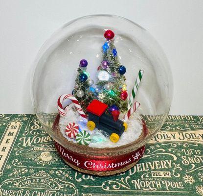 Snow Globe Class