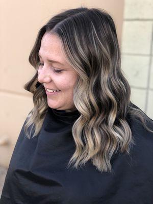 Baby lights and highlights with shadow root