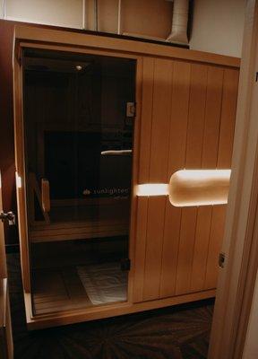 Sunlighten Full Spectrum Infrared Sauna