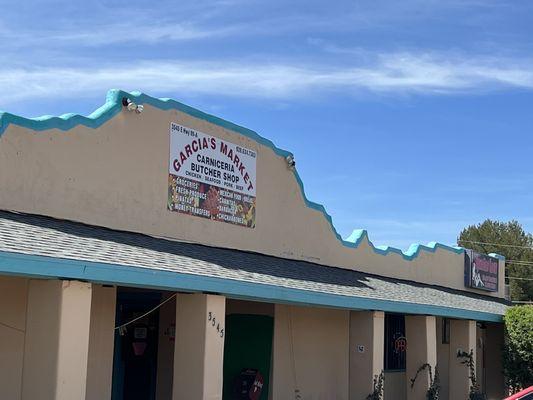 Front of the Garcia's Market- big parking lot.  Right on highway 89A