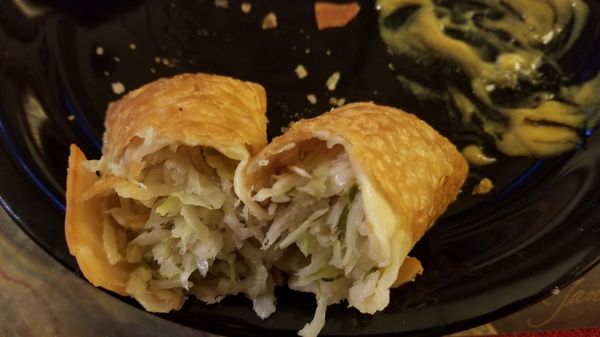 Regular egg roll - crispy, plump, good