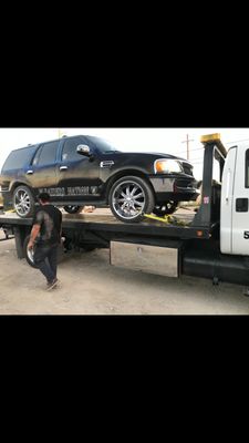 Oscar’s Towing