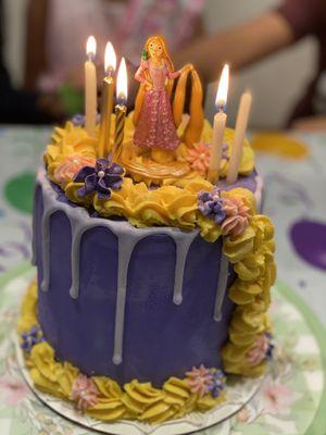 A beautiful rapunzel marble Cake