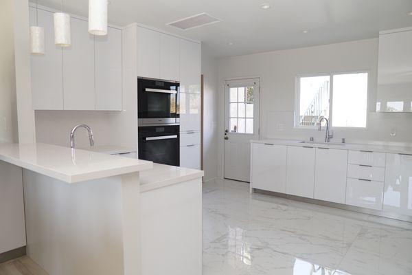 Custom High Gloss Acrylic White kitchen in Fullerton, CA