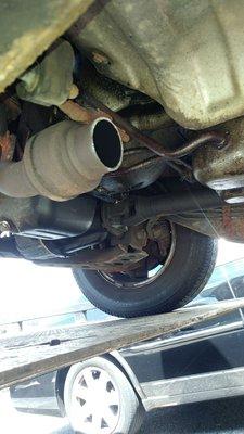 Notice the catalytic converter is missing nice fresh cut thanks a******