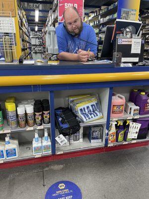 Avoid this rude employee.