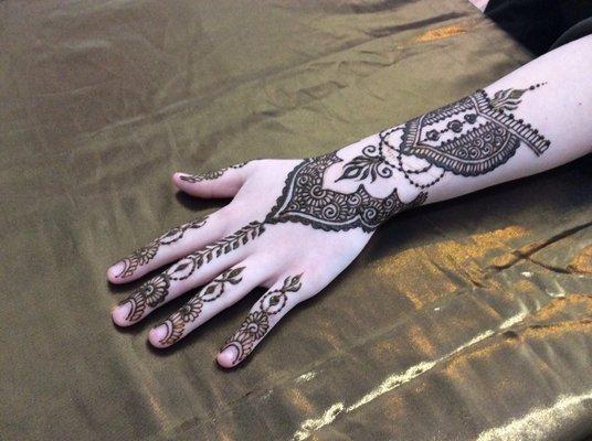 organic henna design