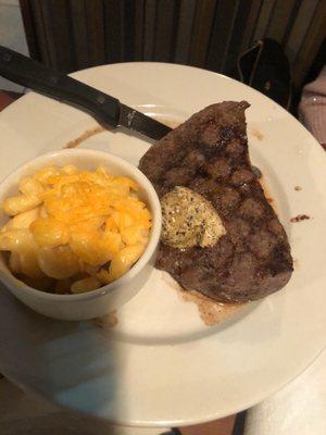 Louisiana steak and macaroni & cheese.