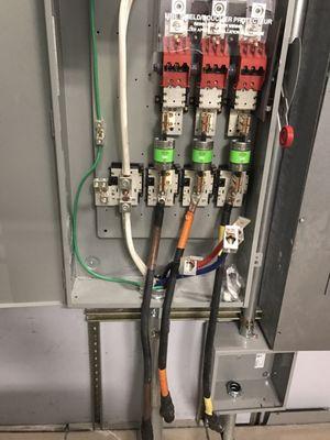 Disconnect switch