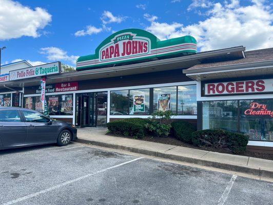 Papa John's storefront