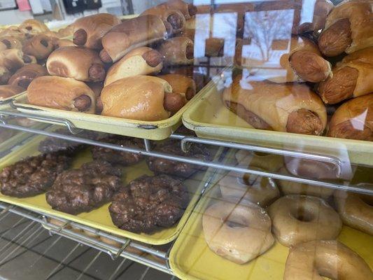 Apple fritters, kolaches