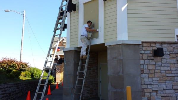 Painting at the outlet malls