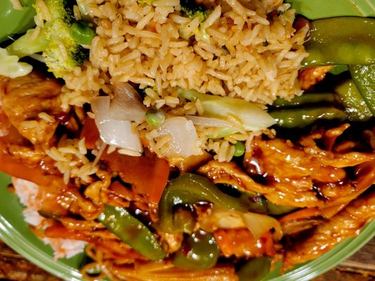 Veggie fried rice, hunan chicken and chicken with snow peas. Always delicious and staff is very pleasant and appreciative!