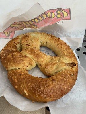 Gourmet jalapeño pretzel