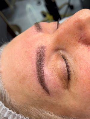 20% discount for who wants get like this beauty and natural brows Microblading