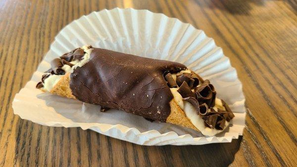 Delicious Cannoli