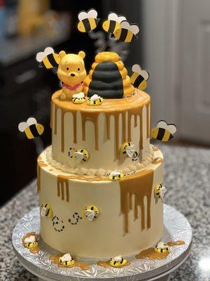 Pooh bear baby shower cake