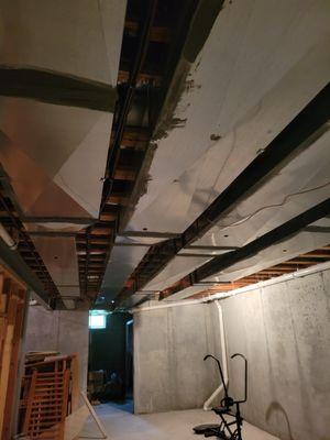 Ducts sealing and wrapping