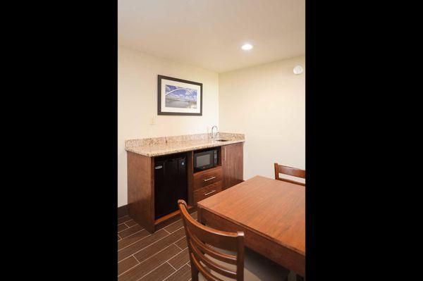 King Business Suite Kitchenette